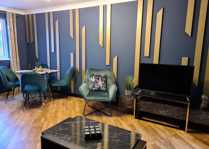 Stunning 2 Bed House Near Coastal Path/Lake/Beach