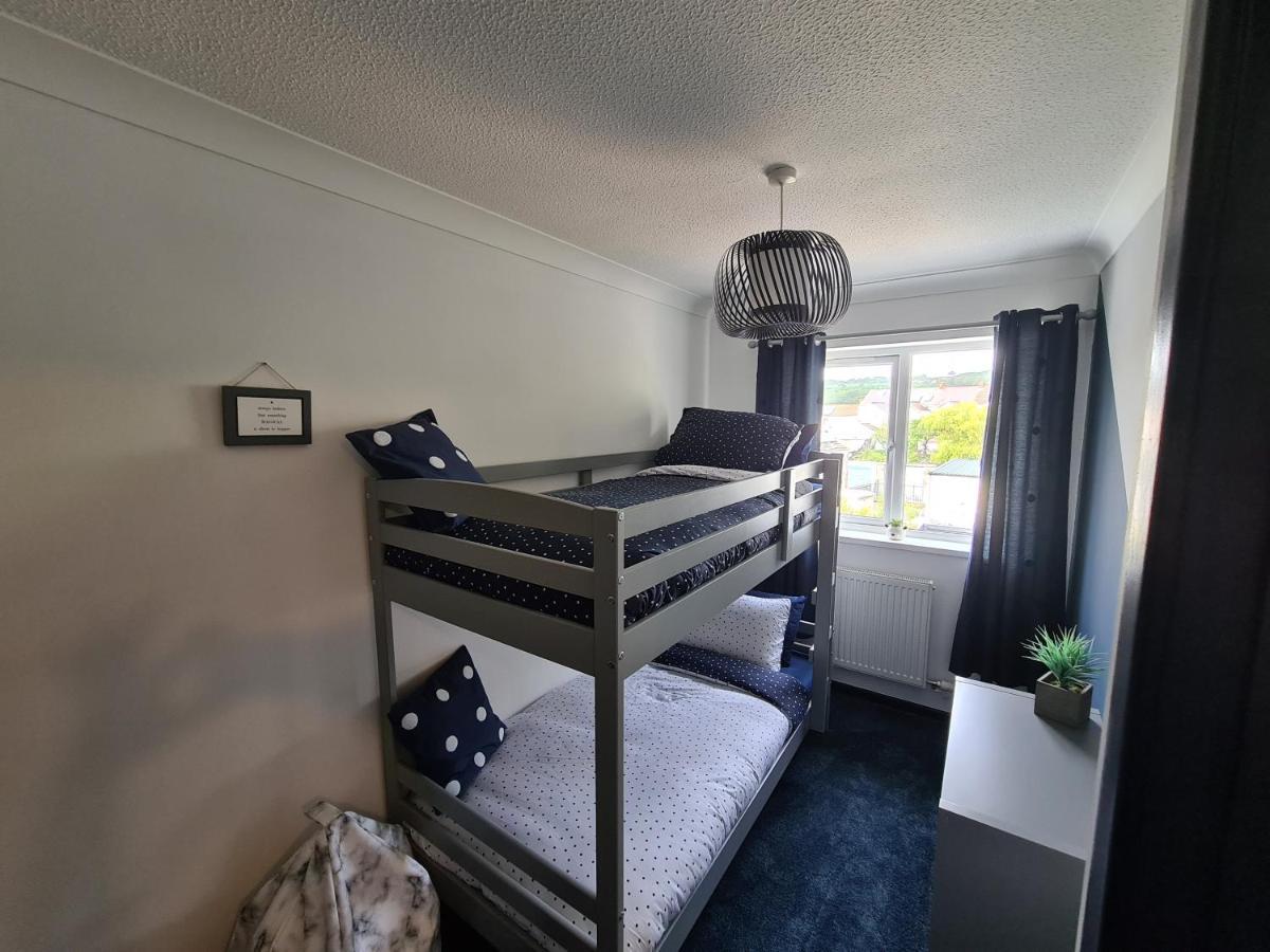 Stunning 2 Bed House Near Coastal Path/lake/beach Llanelli